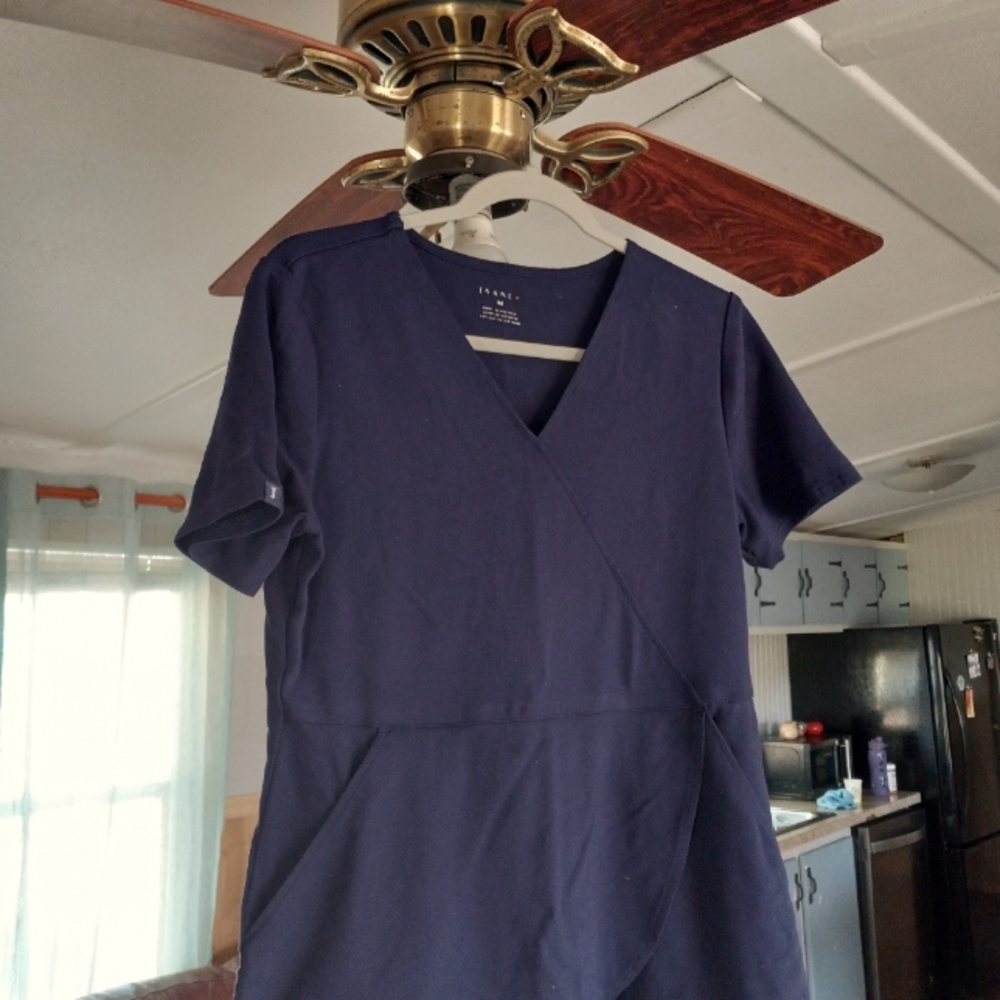 Jaanuu Tulip Top. Med NAVY